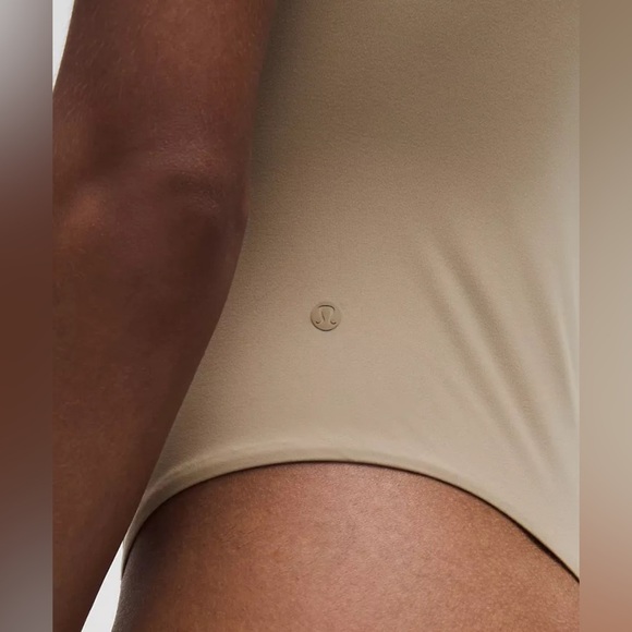 Lululemon Wundermost Ultra-Soft Nulu Square-Neck Sleeveless Bodysuit - Picture 3 of 3